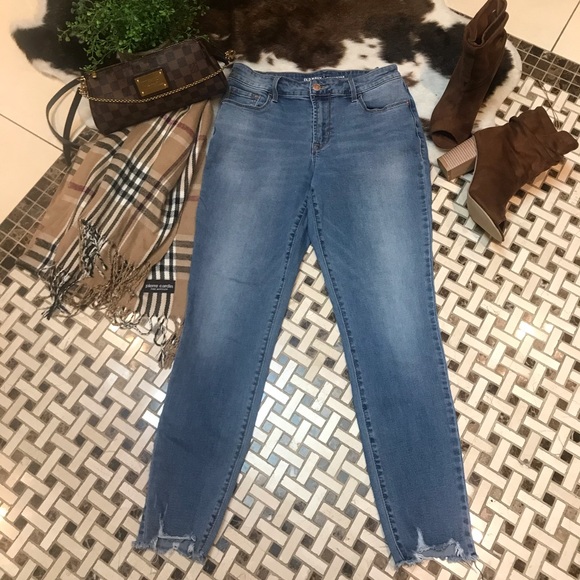 Old Navy Denim - Old Navy Rockstar mid-rise denim